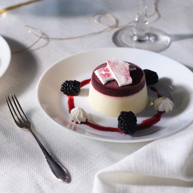 Vanilla bavarois with blackberry compote